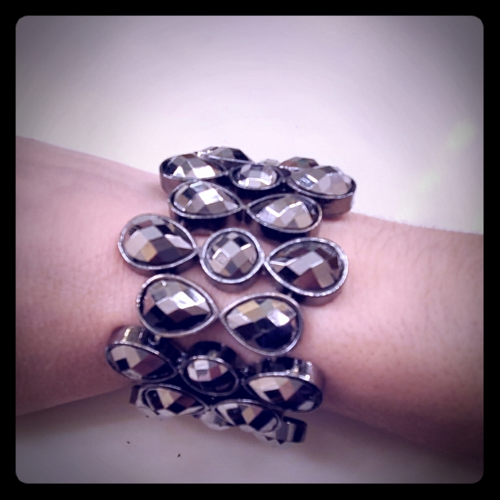 Chrome dark grey stretch bracelet